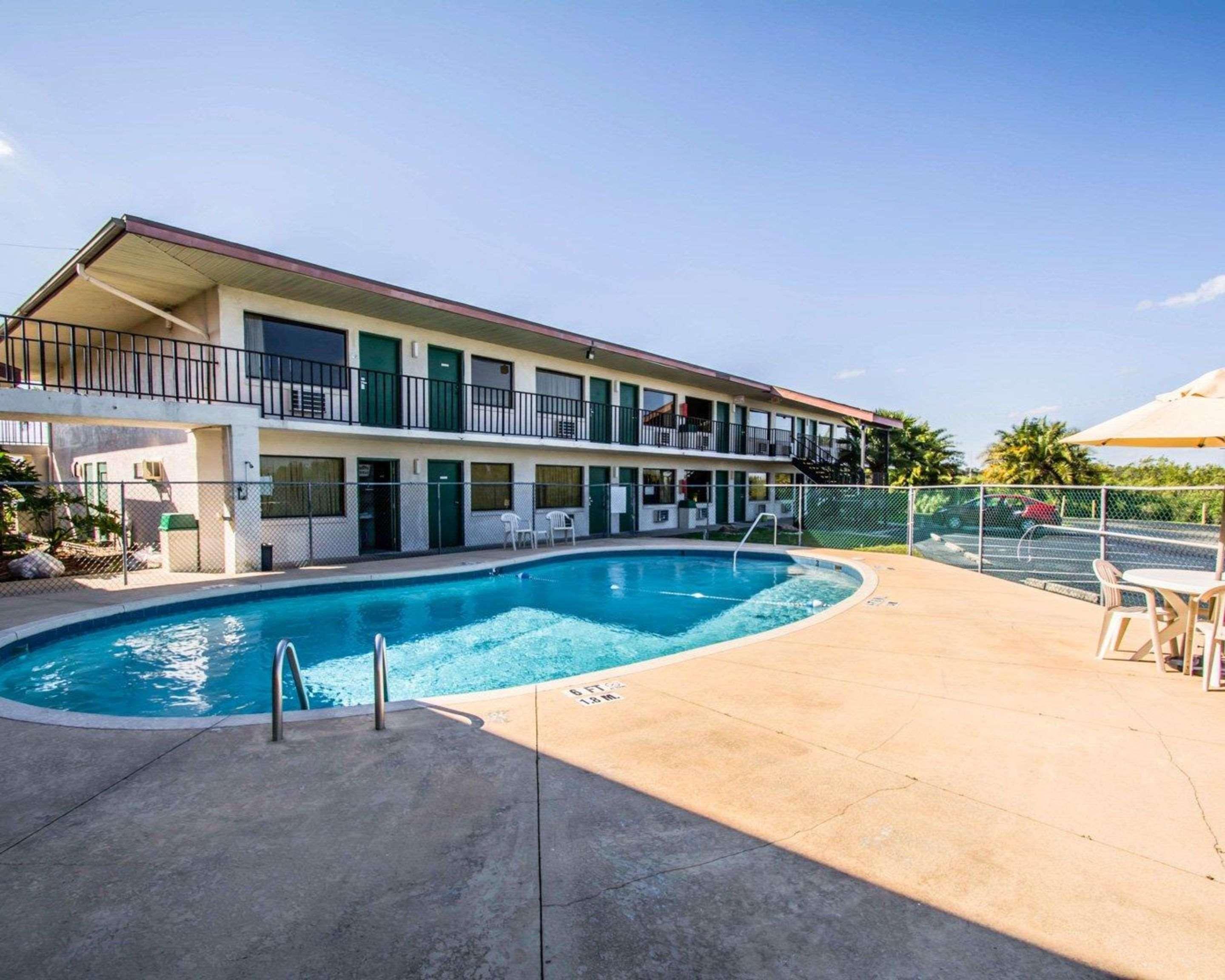 Econo Lodge Sebring Avon Park Exterior photo